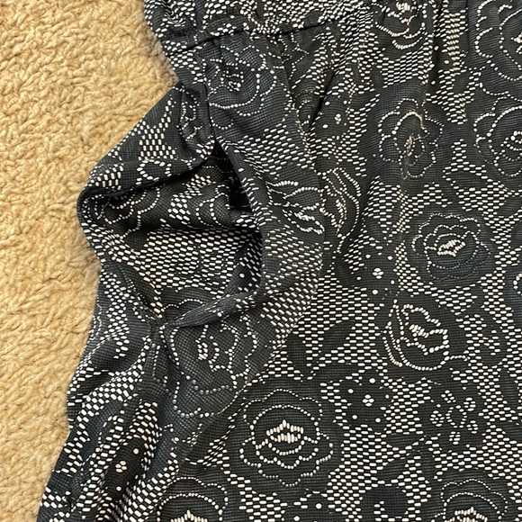 Billabong flower design light dress - Picture 6 of 9